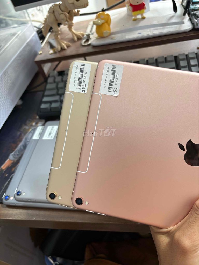 Apple iPad Pro 10.5 inch 256GB Vàng. Mua bán Máy tính bảng tại Quận Ninh Kiều Cần Thơ được đăng bởi Tâm mobile hình 1