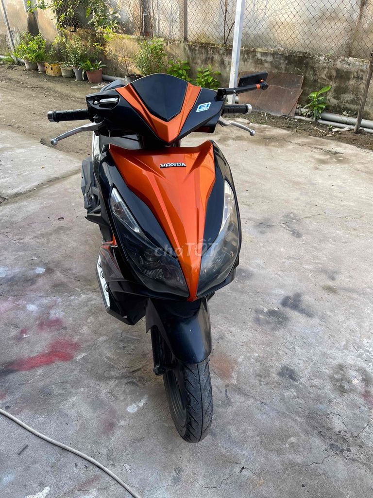 Honda Air Blade Fi 2015 125cc Cam đen b 68 9 chủ. Mua bán Xe máy tại Quận Cái Răng Cần Thơ được đăng bởi Cầm Đồ Minh Tấn hình 1
