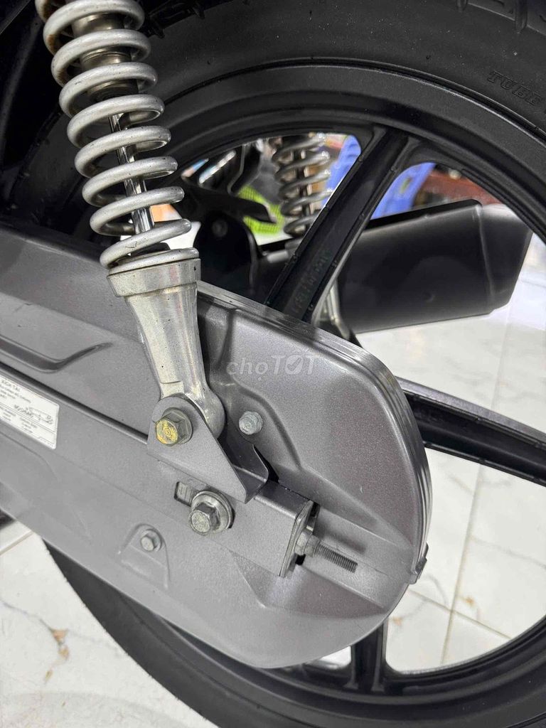 ✅FU LED CUỐI 2018 ĐẸP ZIN LENG KENG 👍. Mua bán Xe máy tại Thành phố Long Xuyên An Giang được đăng bởi Cầm Đồ Bình Tâm  hình 8