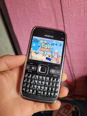 Nokia E72 điện thoại bàn phím doanh nhân văn phòng