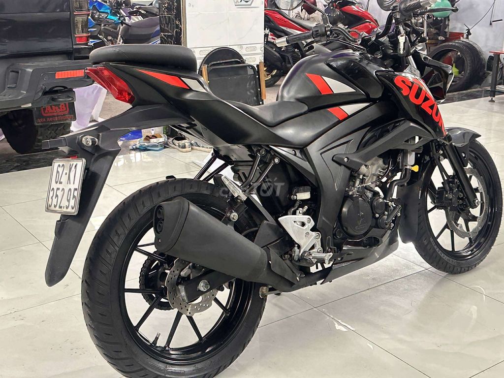Xe máy Suzuki Gsx S150 màu đen 2017. Mua bán Xe máy tại Huyện Bình Chánh Tp Hồ Chí Minh được đăng bởi Đông Moto Bình chánh  hình 4