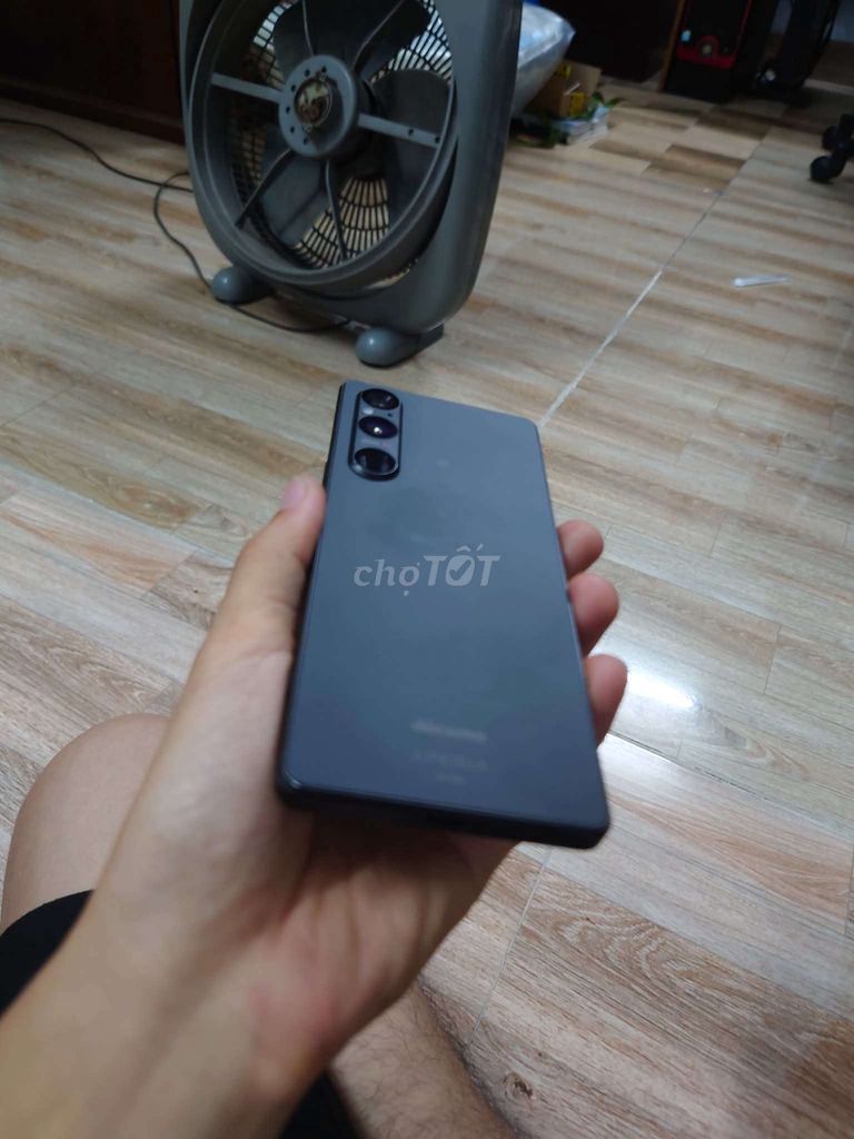 Sony Xperia 1 mark V cần bay.. Mua bán Điện thoại tại Quận Bắc Từ Liêm Hà Nội được đăng bởi Đinh Phạm hình 1