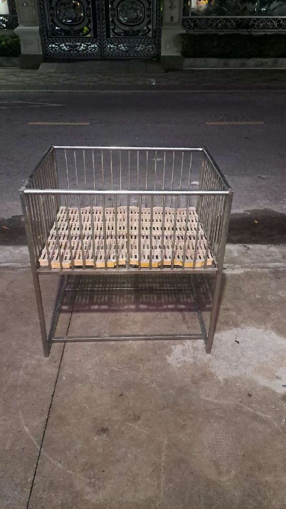 Thanh lý quây trưng nhốt chó con