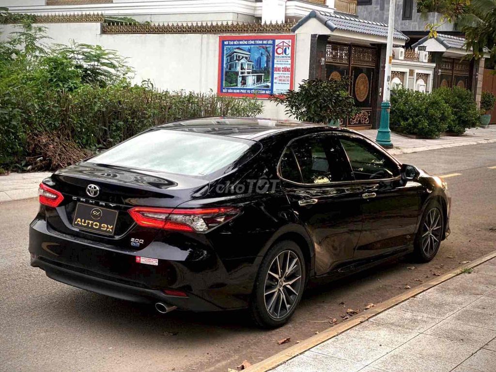 🚘 Toyota Camry 2.0Q 2022 Черная 20 000 км