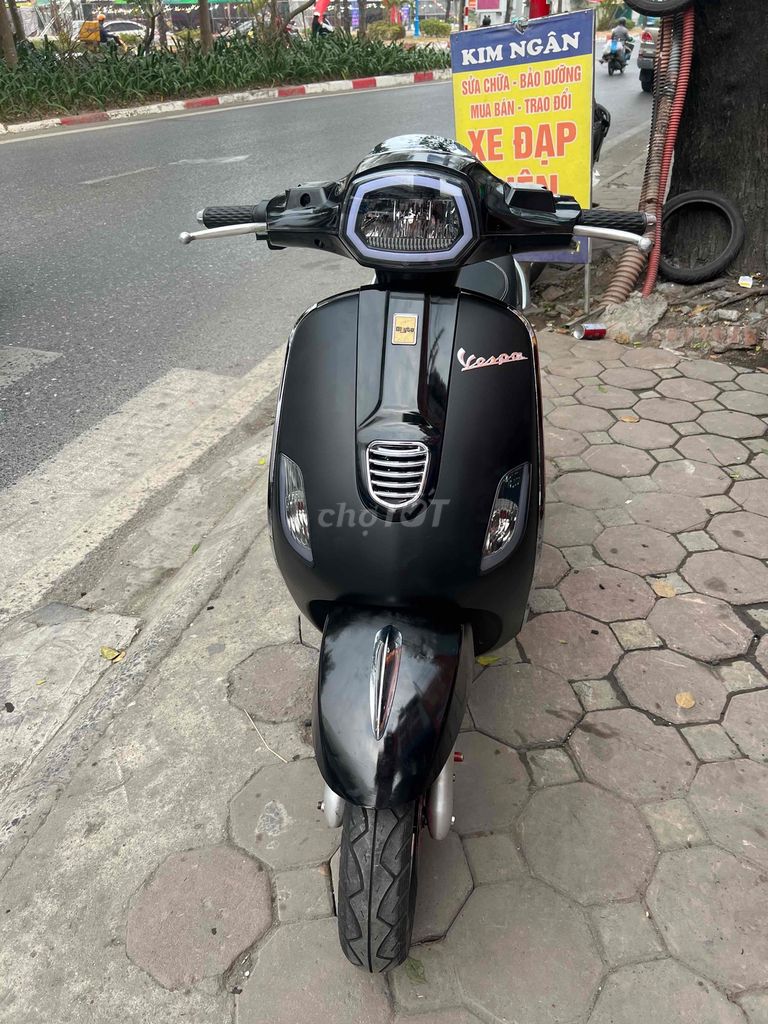 Bán xe điện Vespa đèn vuông nét 90%