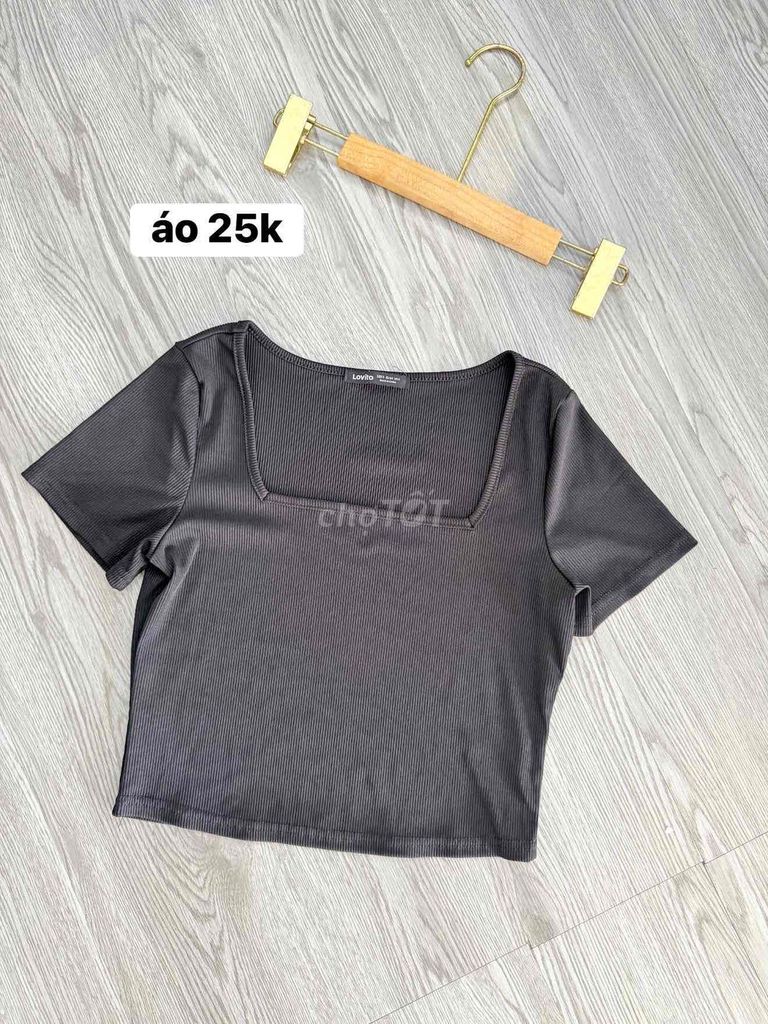 áo thun đen. Mua bán Quần áo tại Huyện Krông Pa Gia Lai được đăng bởi Vũ Trang Phạm hình 1