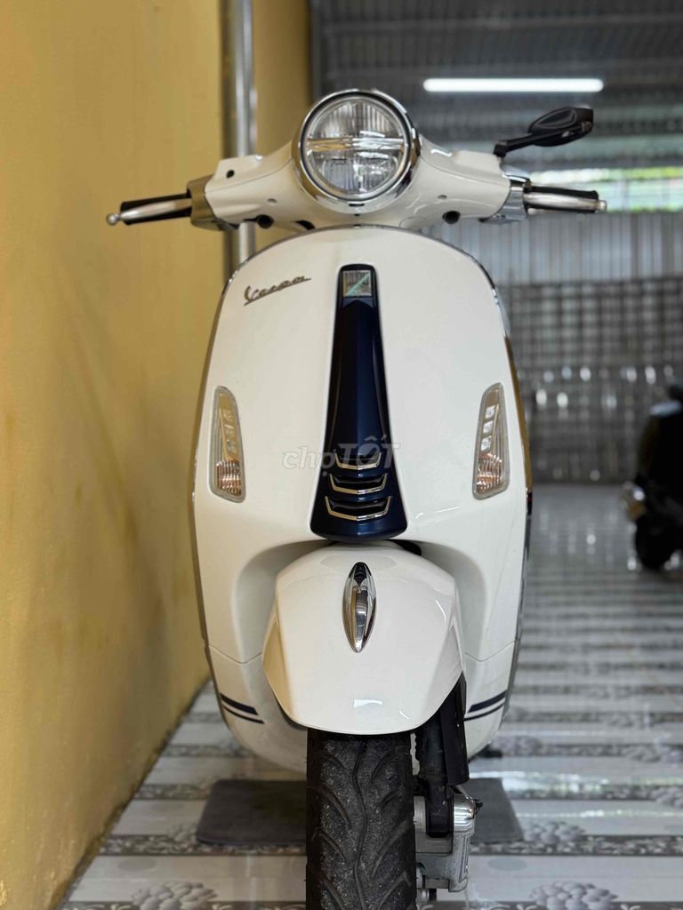 vesspa primavera đèn 2 tần mới keng 92C1-314.39. Mua bán Xe máy tại Quận Sơn Trà Đà Nẵng được đăng bởi Minh Dũng bán trả góp 136 vân đồn  hình 5