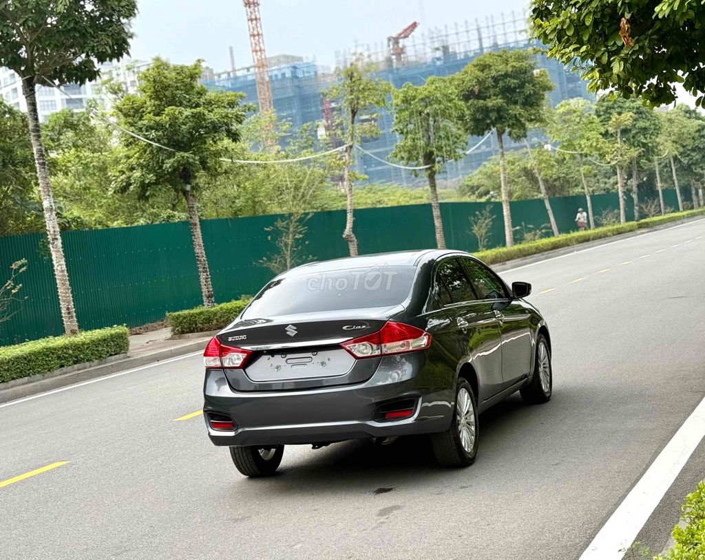 Suzuki Ciaz 2019 1.4 AT - 92000 km. Mua bán Ô tô tại Quận Long Biên Hà Nội được đăng bởi Thế Anh hình 5
