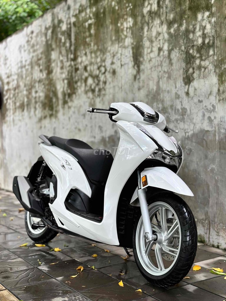 Honda SH 350i 2022. Mua bán Xe máy tại Quận Cầu Giấy Hà Nội được đăng bởi Tuấn Việt Motor hình 2