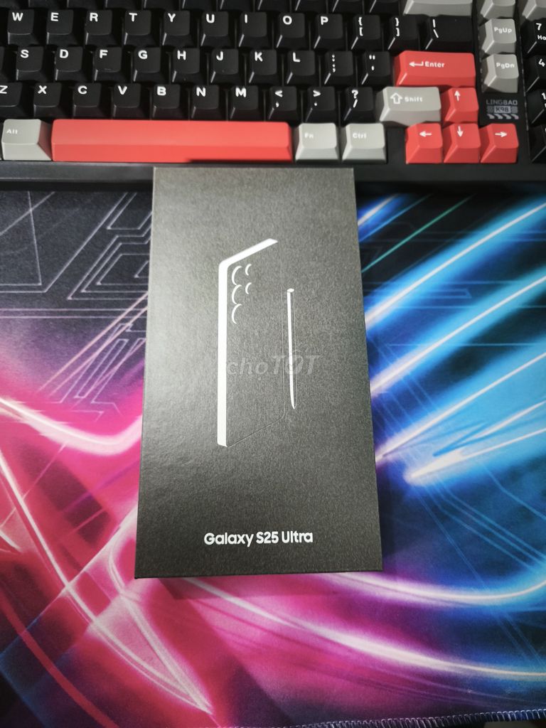 Samsung S25 Ultra 256Gb new seal. Mua bán Điện thoại tại Quận 3 Tp Hồ Chí Minh được đăng bởi Minh hình 1