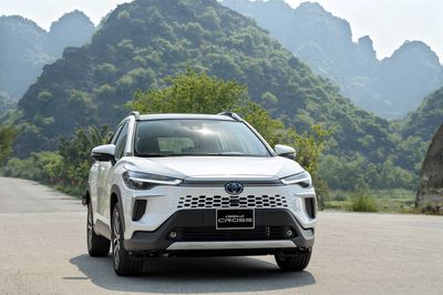 ✅TOYOTA COROLLA CROSS 2026 – 🔥TẶNG BH THÂN VỎ🔥