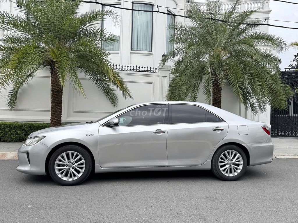 Camry một chủ từ đầu đi 5 vạn giá thương lượng