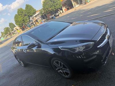 Kia Cerato 5 chỗ màu Đen