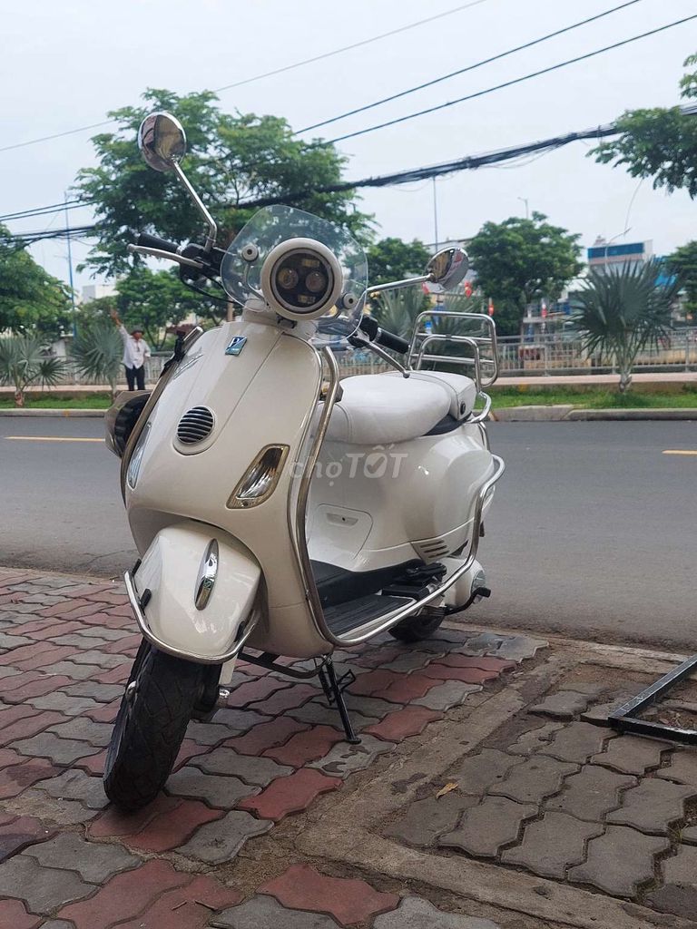 Piaggio vespa phun xăng điện tự chính chủ. Mua bán Xe máy tại Quận 8 Tp Hồ Chí Minh được đăng bởi hoành tử ếch hình 2