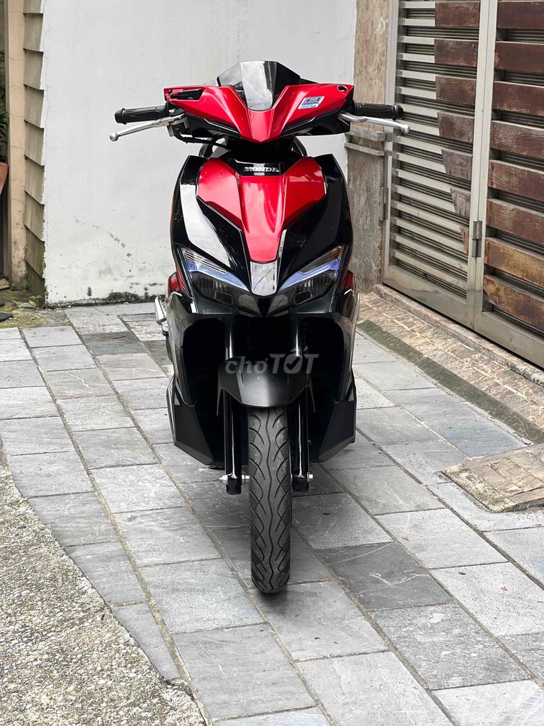 Honda Airblade 125cc 2018 Черно-красный
