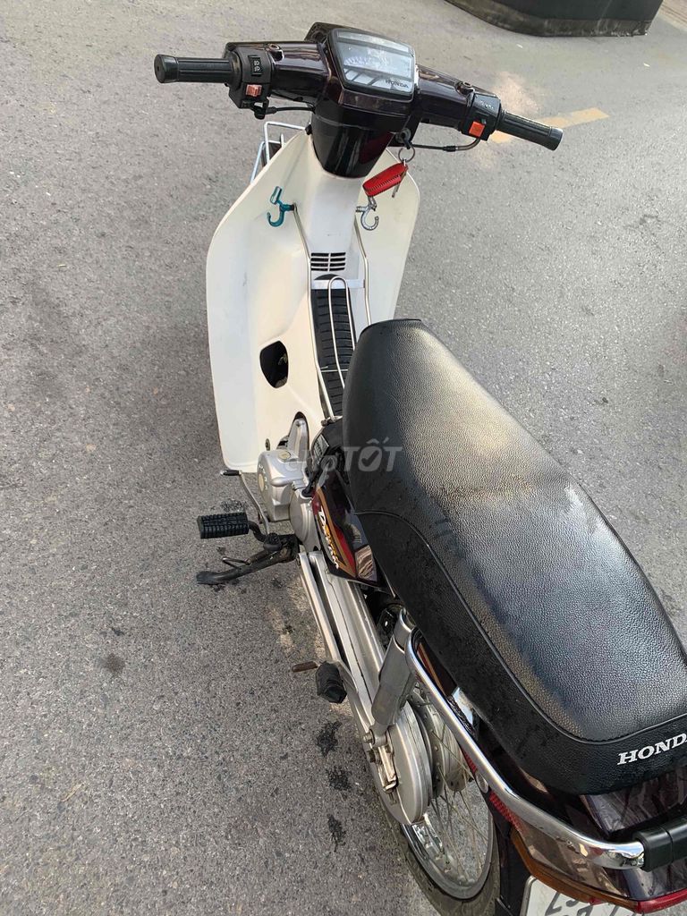 Honda Dream Nâu, полуавтомат