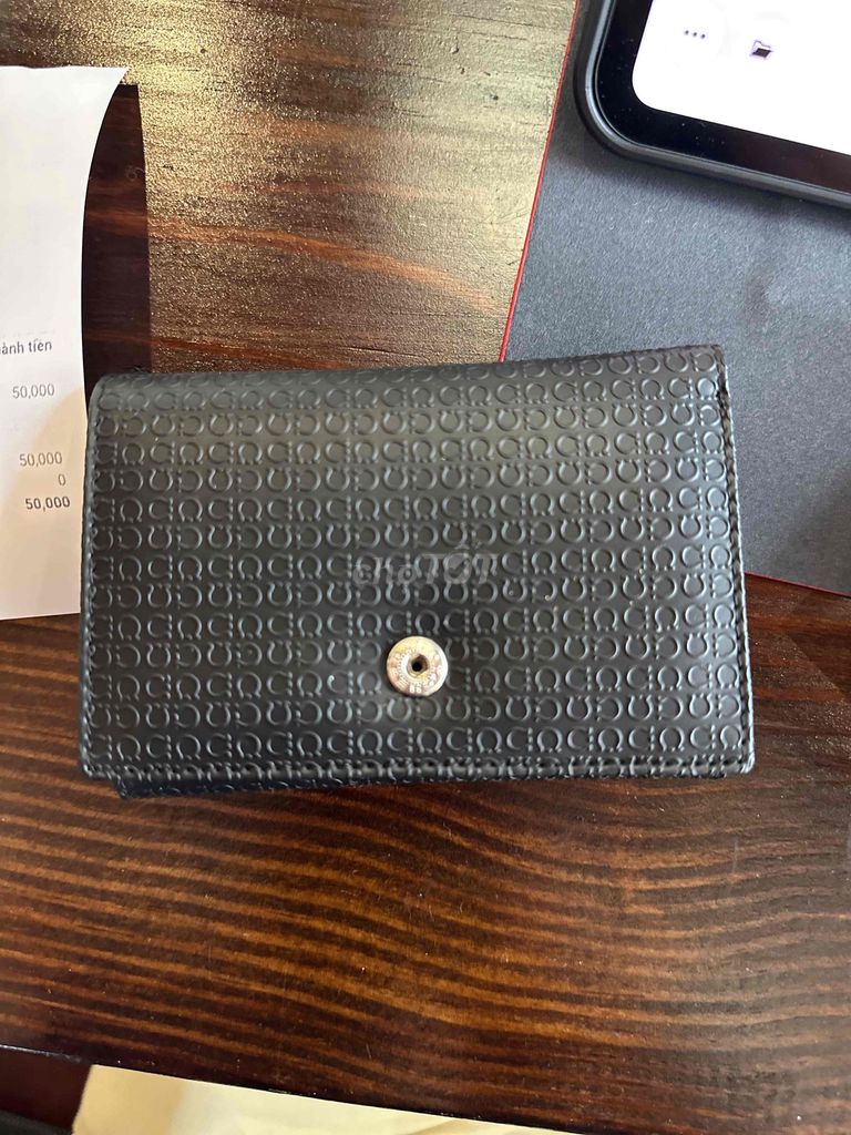 Ví gấp ba (trifold wallet) Salvatore Ferragamo. Mua bán Túi xách tại Quận Bình Thạnh Tp Hồ Chí Minh được đăng bởi AT hình 1