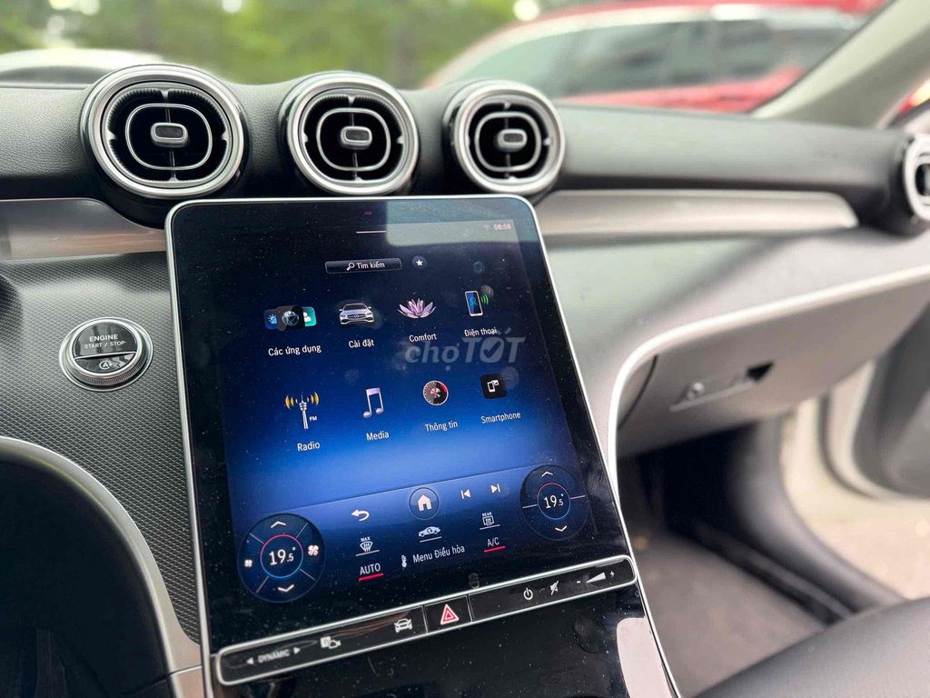 Mercedes Benz C200 Avantgarde 2023 đăng kí 2024. Mua bán Ô tô tại Quận Nam Từ Liêm Hà Nội được đăng bởi Đại lý Toyota Mỹ Đình hình 9