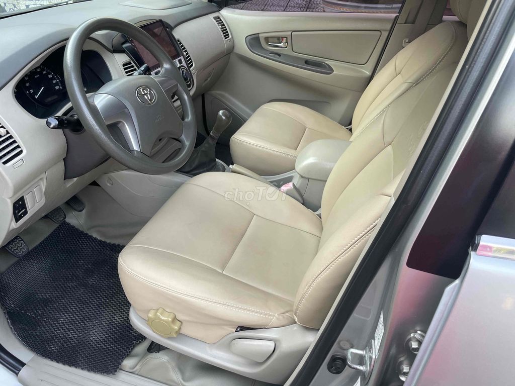 Toyota Innova 2014E Bạc. Mua bán Ô tô tại Thành phố Thuận An Bình Dương được đăng bởi Lâm Trí Khiêm hình 10