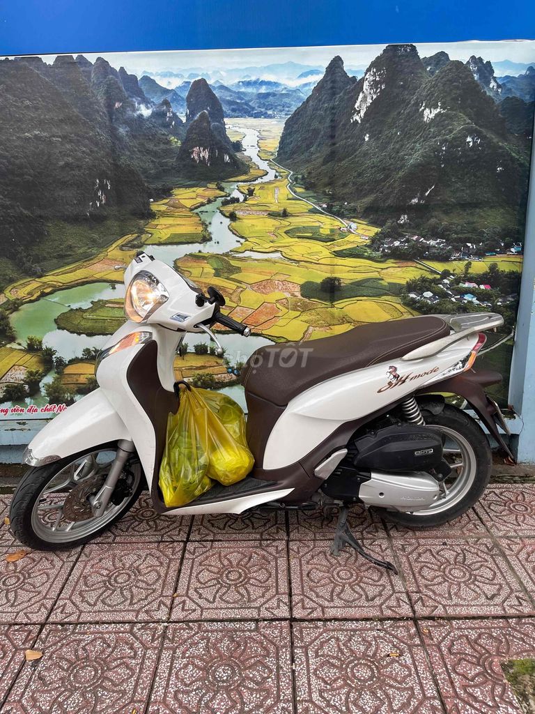 Honda SH Mode 2016 Đặc biệt Trắng nâu tem gold0000. Mua bán Xe máy tại Quận 10 Tp Hồ Chí Minh được đăng bởi Shop Chất hình 9