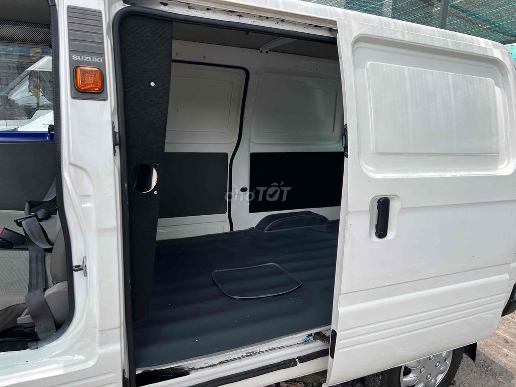 Suzuki Super Carry белый грузовой фургон 2 места