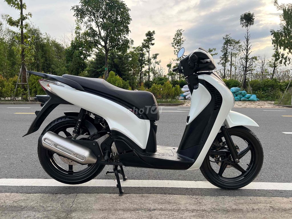 Sh150 dk2011 5002 nhập 3cục 9c bao hồ sơ cho ae. Mua bán Xe máy tại Huyện Long Thành Đồng Nai được đăng bởi Hải Nguyễn hình 1