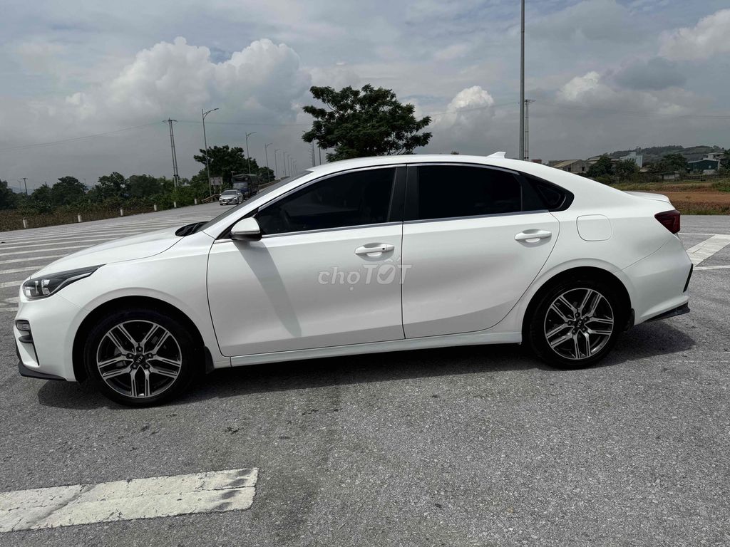 Kia Cerato 1.6 AT Deluxe 2020 ĐK 2021 một chủ. Mua bán Ô tô tại Huyện Hà Trung Thanh Hóa được đăng bởi Nguyễn đức Tuân hình 7
