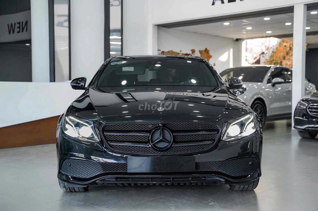 Mercedes-Benz E200 Sport 2019 Đen 42687 km. Mua bán Ô tô tại Thành phố Thủ Đức Tp Hồ Chí Minh được đăng bởi Phan Thị Minh Anh hình 1
