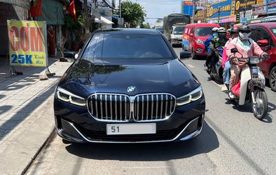 Bmw 740Li Pure Excellence model 2021