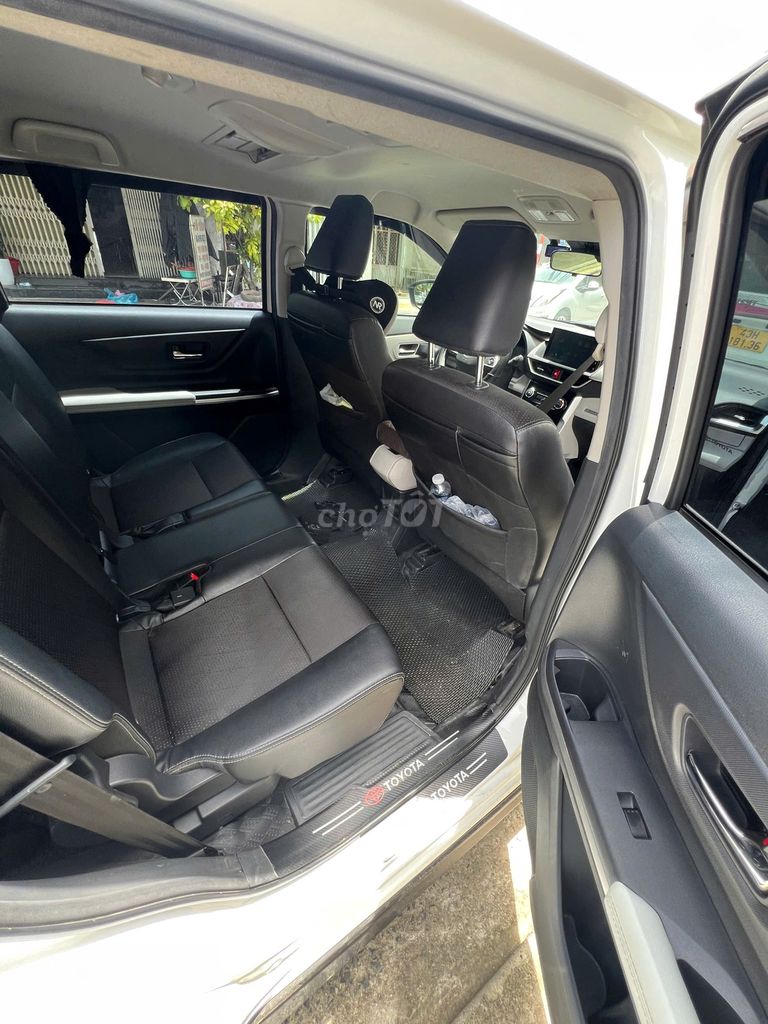 Toyota Veloz Top 2024, Biển trắng - Odo >3vạn km. Mua bán Ô tô tại Quận Liên Chiểu Đà Nẵng được đăng bởi Anh Khoa hình 4