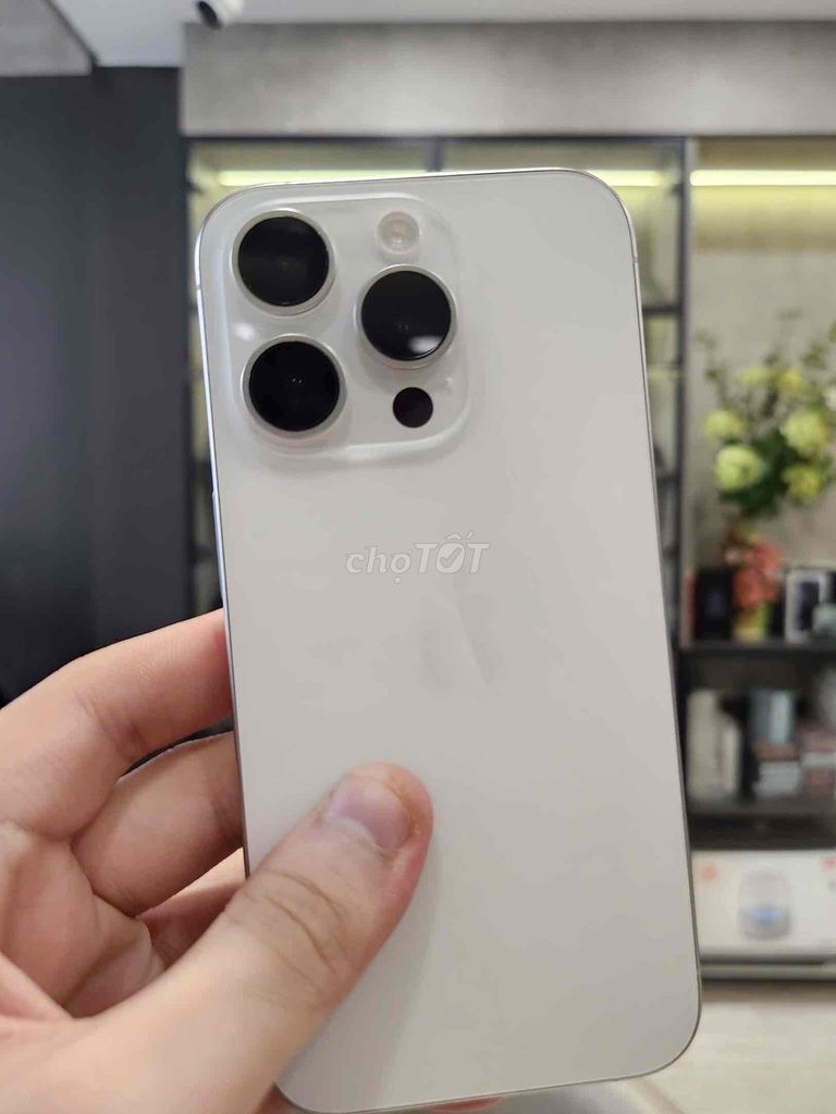 Apple iPhone 15 Pro 128GB Trắng Chính Hãng Mỹ LL/A. Mua bán Điện thoại tại Quận 8 Tp Hồ Chí Minh được đăng bởi TRƯỜNG MOBILE  hình 1