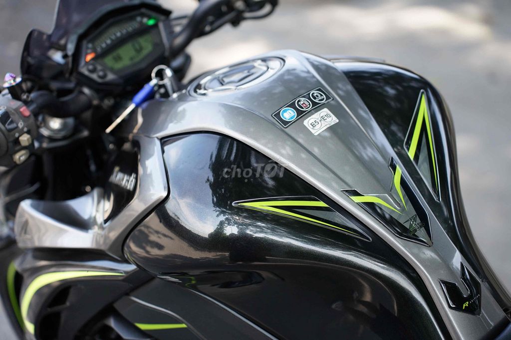 ☣️🆔 KAWASAKI Z1000R 2017 ,CỔ TITAN VÀ ĐÈN TRỢ SANG. Mua bán Xe máy tại Thành phố Thủ Đức Tp Hồ Chí Minh được đăng bởi Thi Moto Thủ Đức hình 13