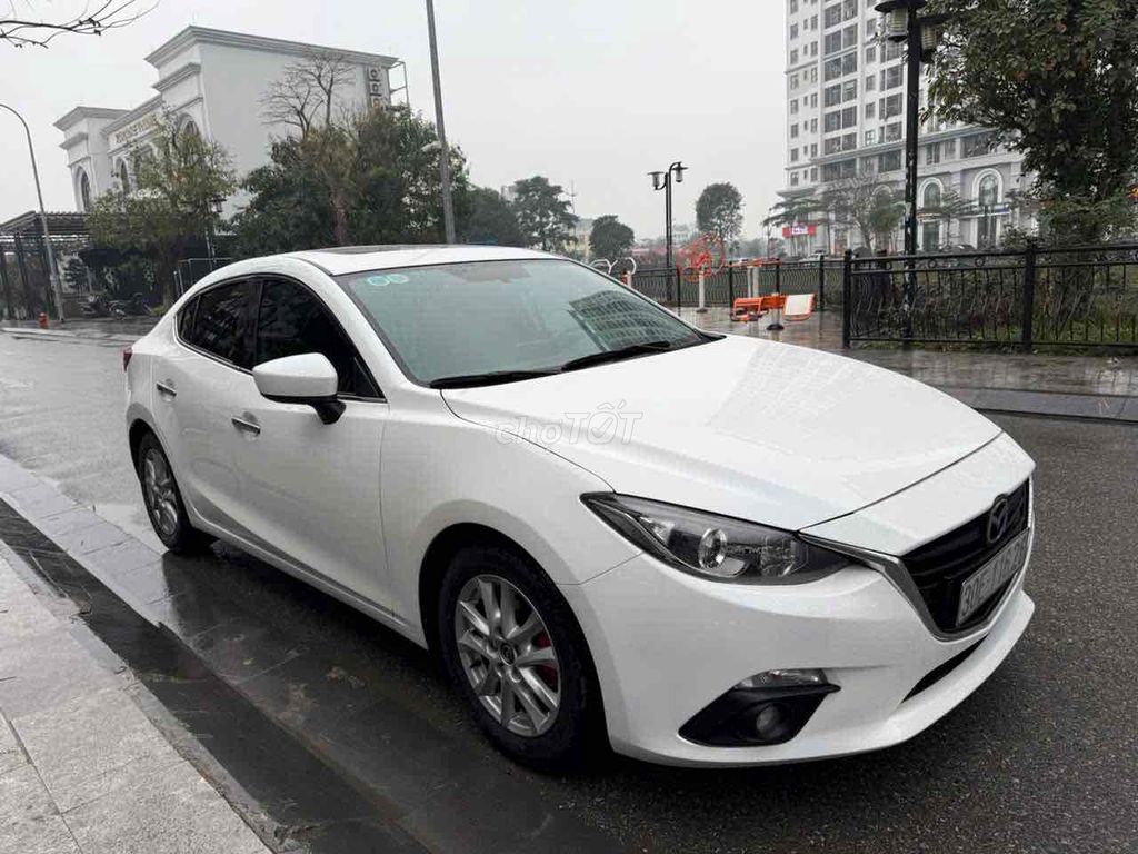 Mazda 3 2015 1.5 AT cuc dep