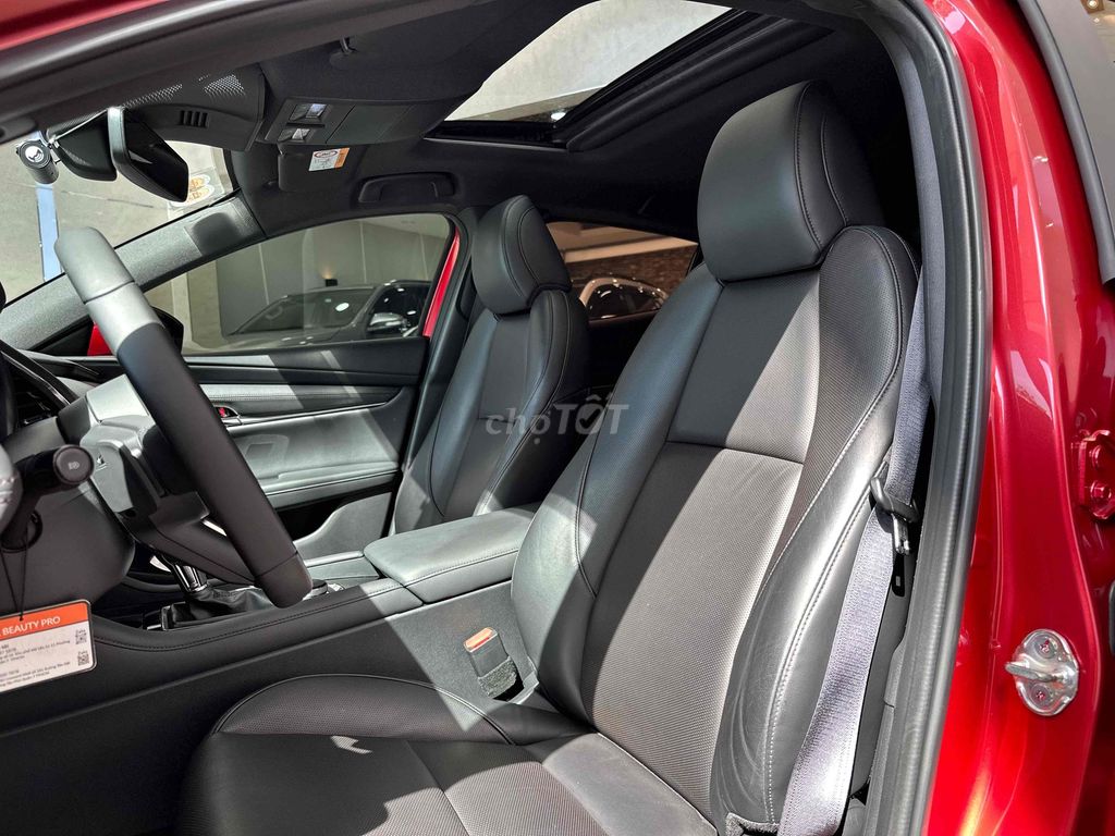 Mazda 3 1.5L Sport Premium 2022 - 28.000km. Mua bán Ô tô tại Quận Bình Tân Tp Hồ Chí Minh được đăng bởi Hai Tran Auto hình 10