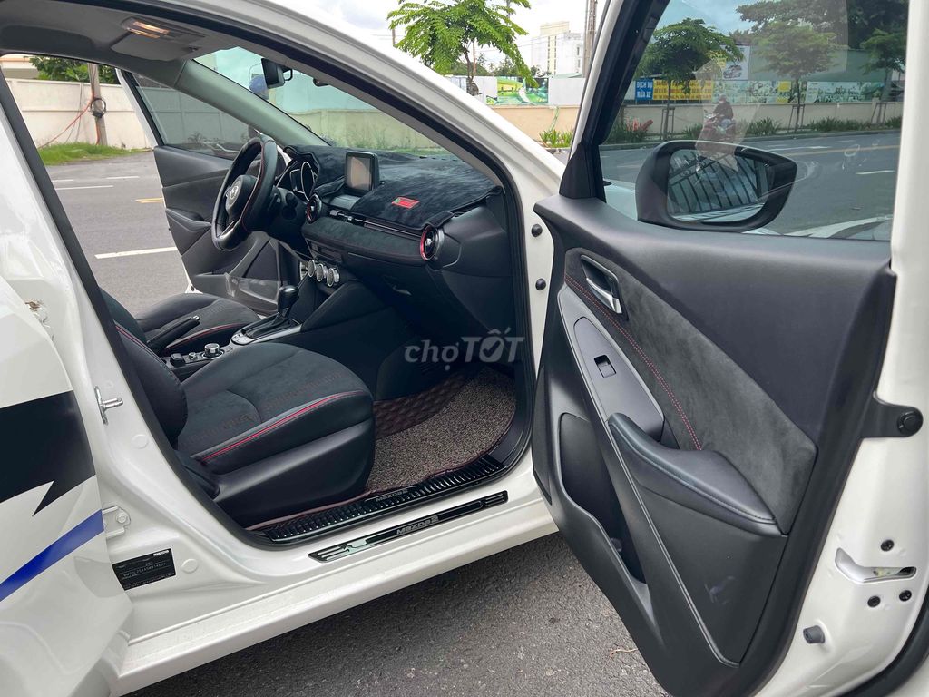 Mazda 2 2024 Premium - 10000 km. Mua bán Ô tô tại Quận Phú Nhuận Tp Hồ Chí Minh được đăng bởi Sang hình 13