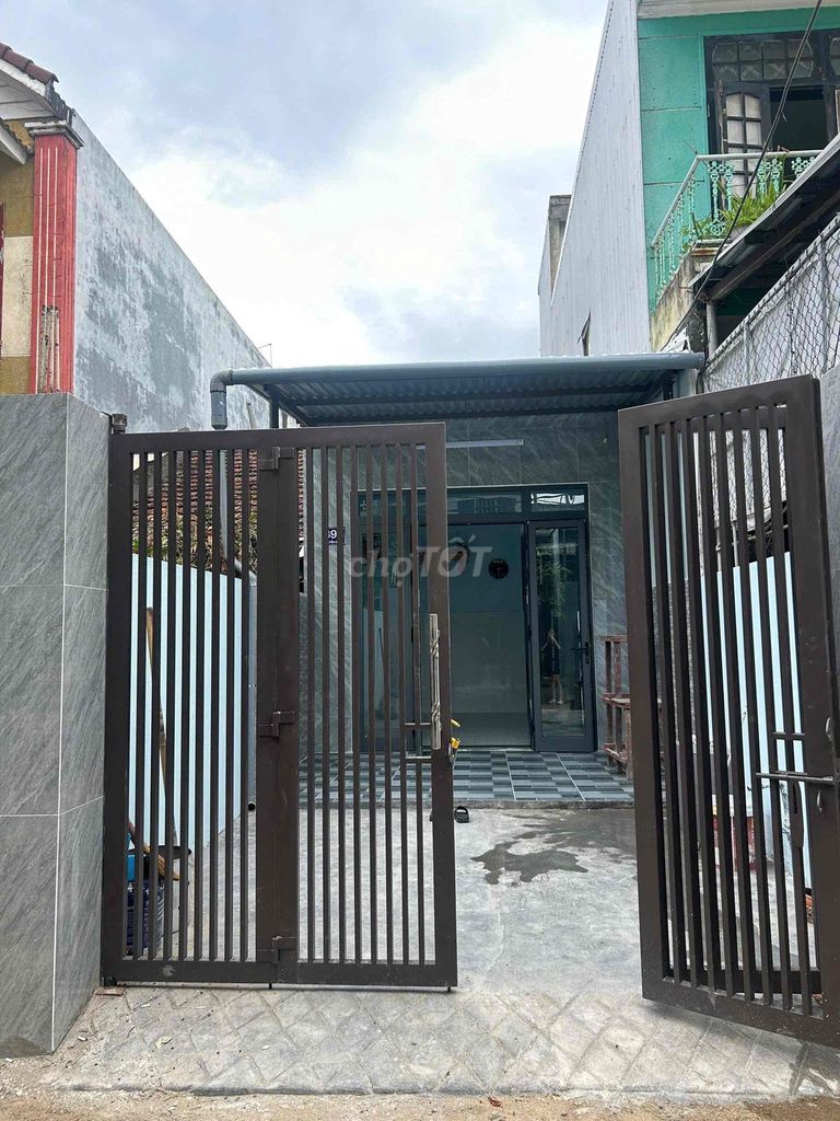 nhà c4 Nguyễn Gia Trí, Thọ Quang