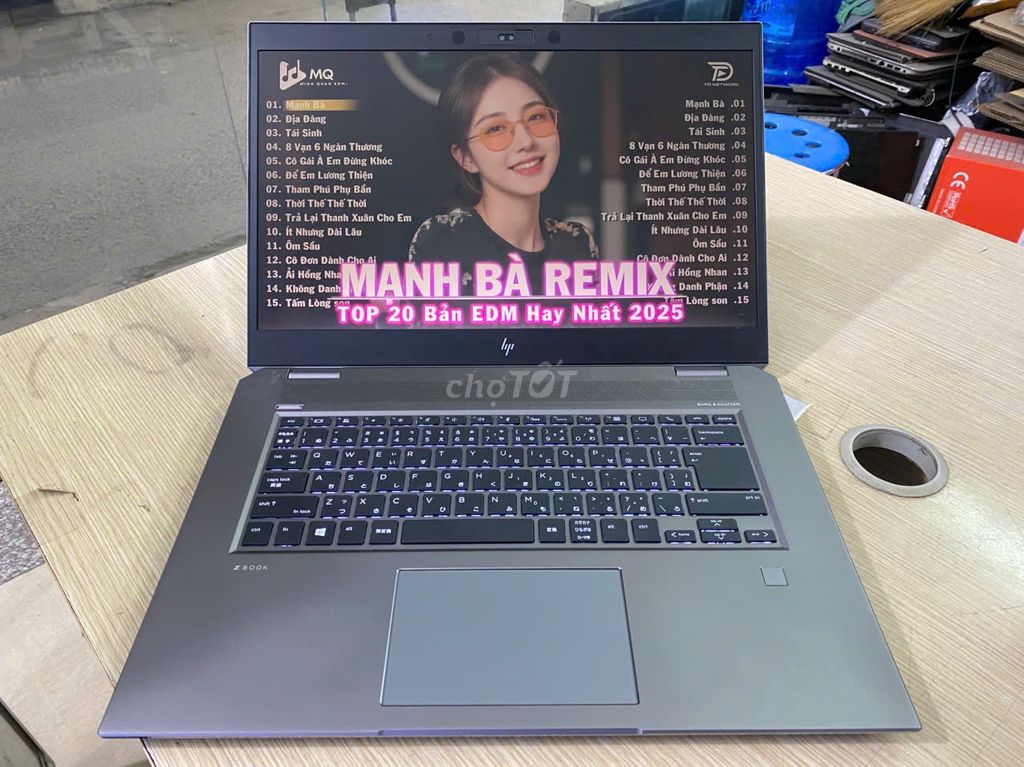 HP Zbook Studio G5 Vỏ Nhôm Đẹp Zin CHuyên Đồ Họa. Mua bán Laptop tại Quận Nam Từ Liêm Hà Nội được đăng bởi Danh Mạnh hình 1