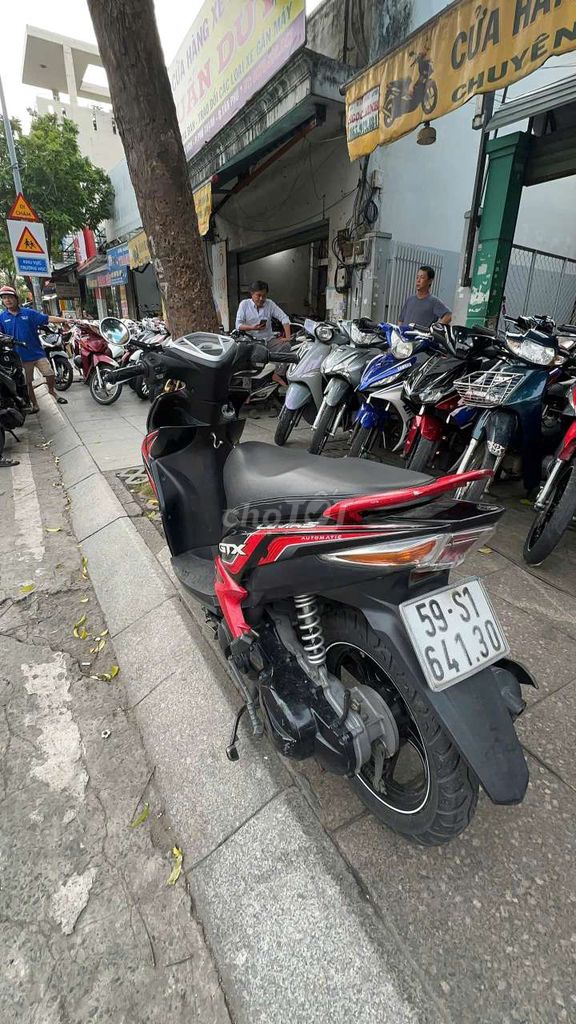 Yamaha Luvias 2013 Đỏ đen 90% mới. Mua bán Xe máy tại Quận Tân Phú Tp Hồ Chí Minh được đăng bởi Tuanduy hình 2