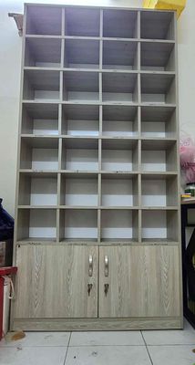Tủ gỗ 28 ngăn,Đựng sách hoặc giấy tờ vật dụng ,…. Mua bán Tủ, kệ gia đình tại Quận 10 Tp Hồ Chí Minh được đăng bởi Thanh Lý Đồ Cũ