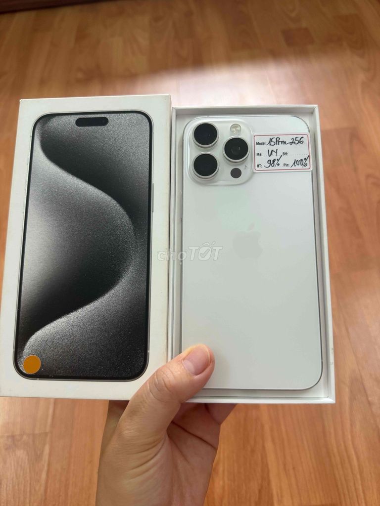 iPhone 15 Pro Max 256GB Trắng Việt Nam fullbox. Mua bán Điện thoại tại Quận Đống Đa Hà Nội được đăng bởi Hà Dương hình 1