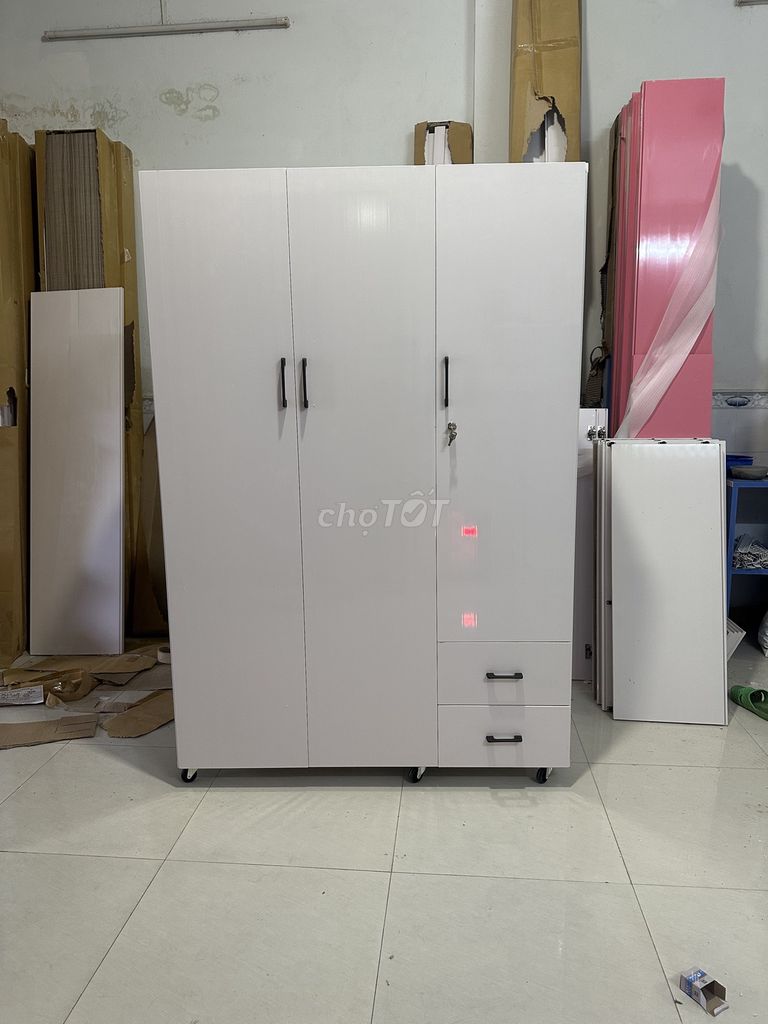 TỦ QUẦN ÁO 3 CÁNH MỞ. NEW 100%. FREESHIP HCM