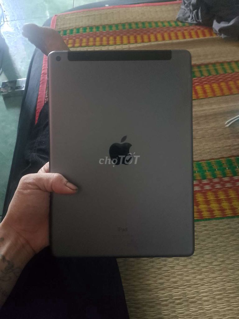 Apple iPad thế hệ 7 32GB Xám. Mua bán Máy tính bảng tại Thị xã Phú Mỹ Bà Rịa - Vũng Tàu được đăng bởi Chiến Nn hình 1
