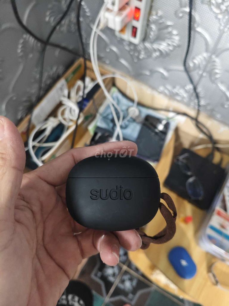 Cần bán tai nghe Bluetooth Sudio Tolv