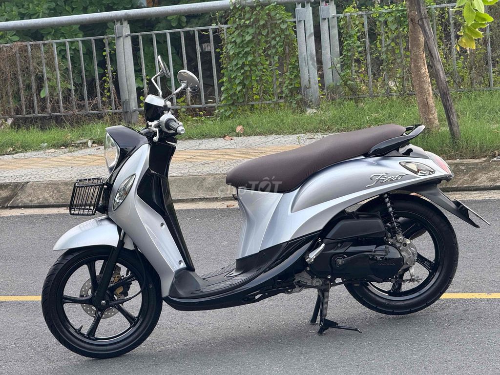 Ямаха Фино 125 FI 2022 Серебро
