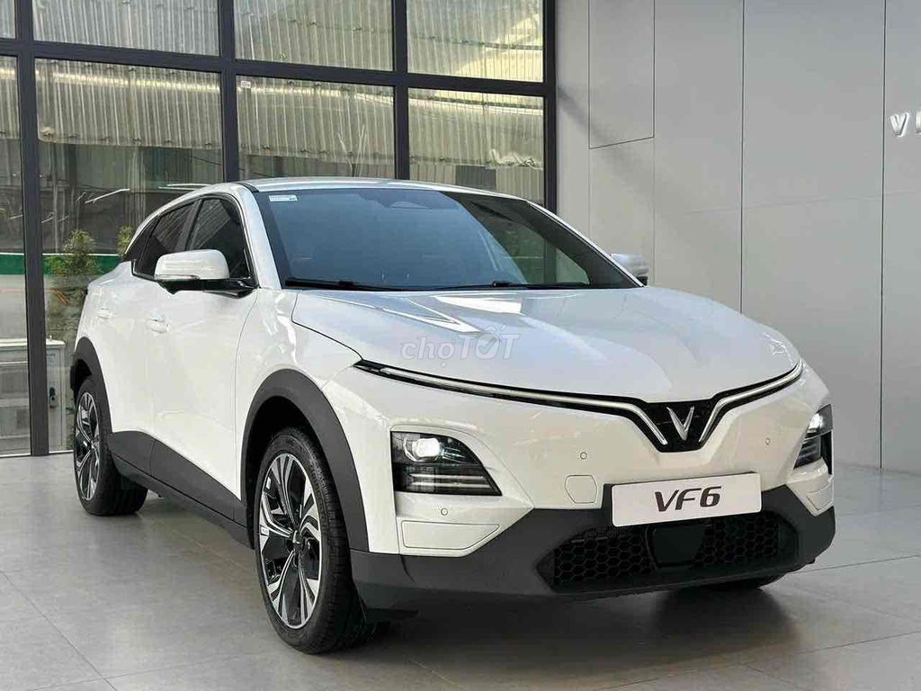 🚘VINFAST VF6 SẴN XE -  ĐĂNG KÝ FLATFORM MIỄN PHÍ🇻🇳. Mua bán Ô tô tại Quận Đống Đa Hà Nội được đăng bởi Kim Ngọc Vinfast Newway hình 1