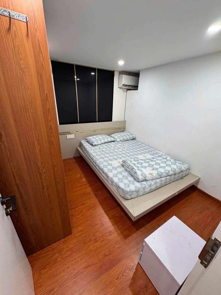 Furnished house with mezzanine off Nguyễn Chí Thanh — photo 11