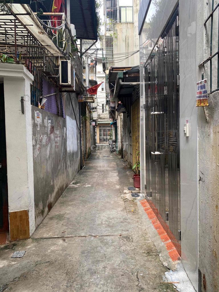 Дом 5 этажей, 18/22 м², переулок Thong Nhat, улица Dai La, красная книга