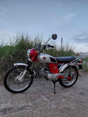 Honda 68 up CLs đồ zin full xe. Mua bán Xe máy tại Quận Ngũ Hành Sơn Đà Nẵng được đăng bởi Nguyễn Xuân Khải