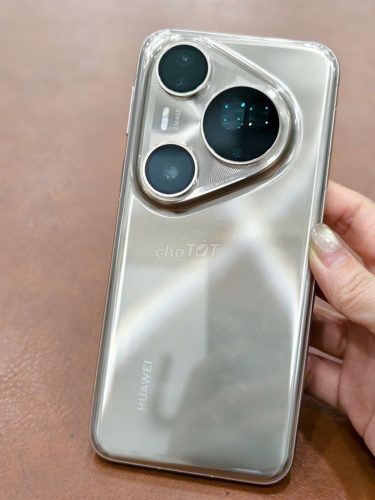 Huawei Pura 80 Ultra bản quốc tế 16-512gb Gold. Mua bán Điện thoại tại Quận Đống Đa Hà Nội được đăng bởi Hn Store hình 1