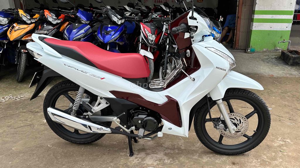 Honda Wave i 125 thái 2023 trắng đỏ ( hỗ trợ góp )